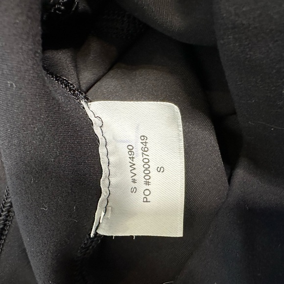 Vuori Women's Daily Pocket Legging Size Small - Picture 7 of 7